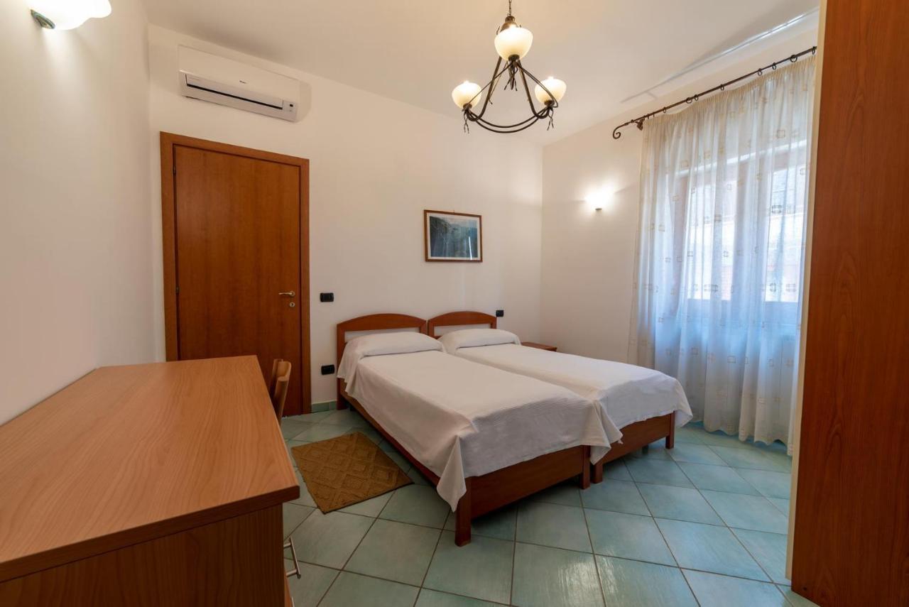 Апарт отель Olga'S Relais Масса-Лубренсе Экстерьер фото